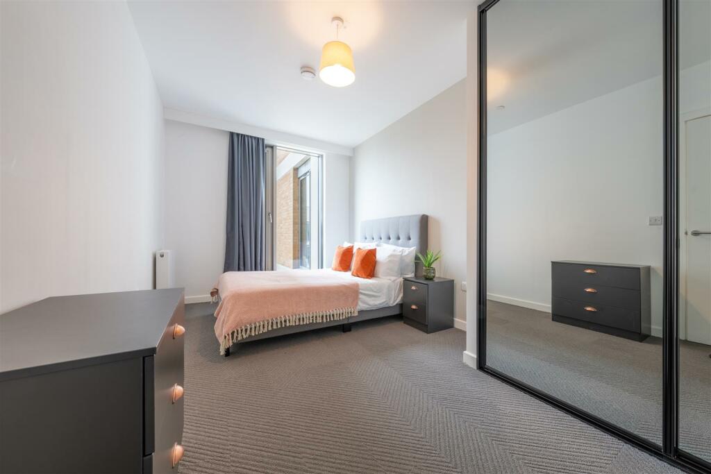 Flat 1-13.jpg