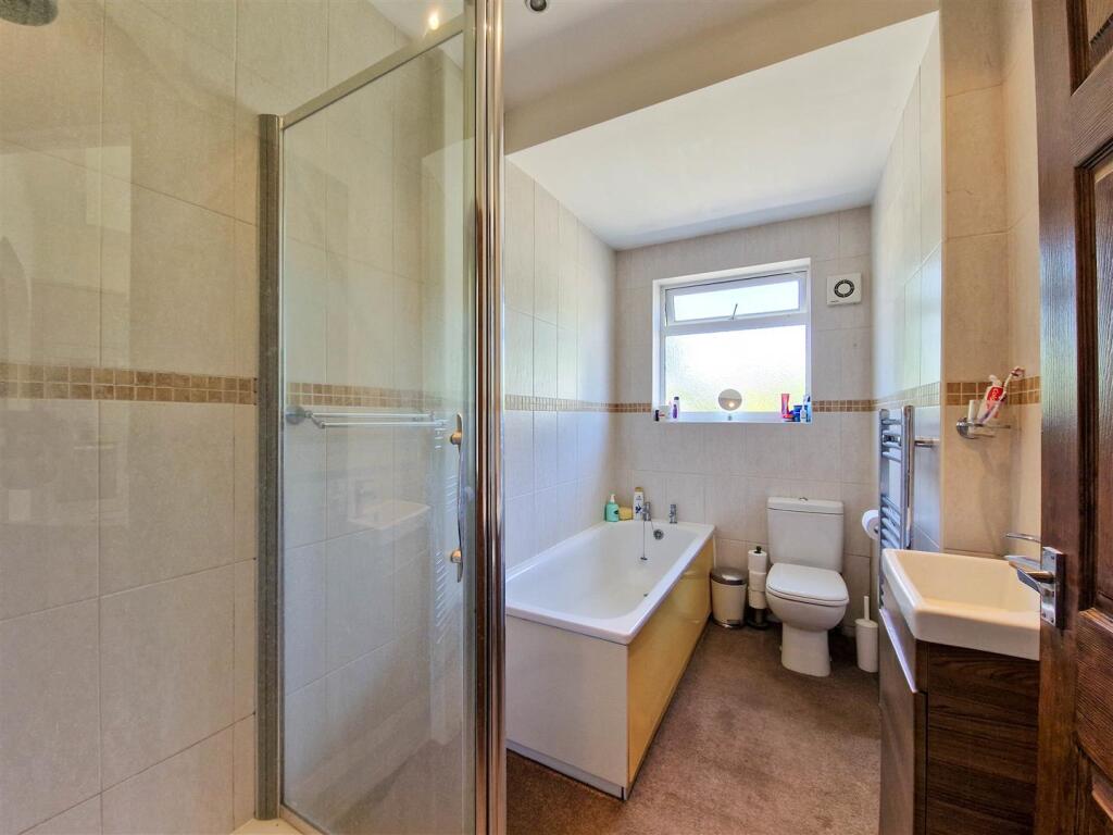 Ground floor bathroom