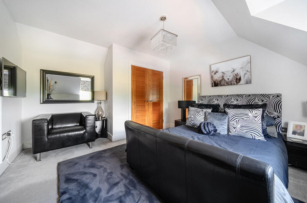 1304098-15-683f1d...