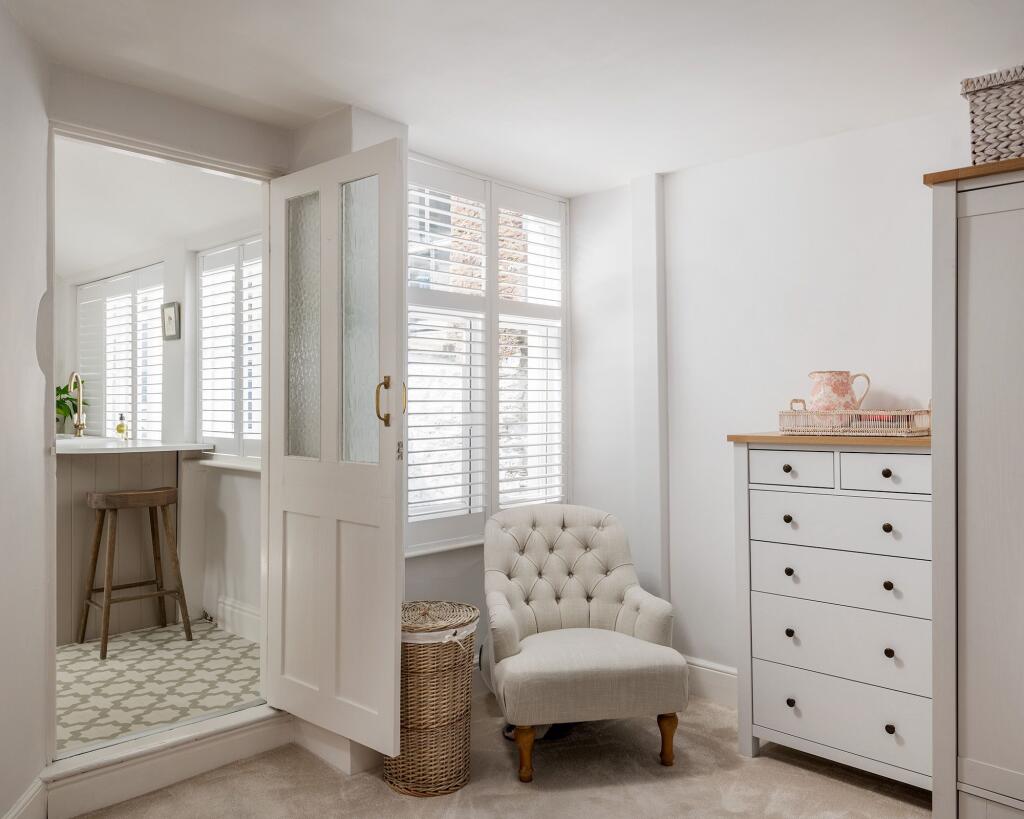 The Old Bakery, Clarence Street Dartmouth, Bedroom 2
