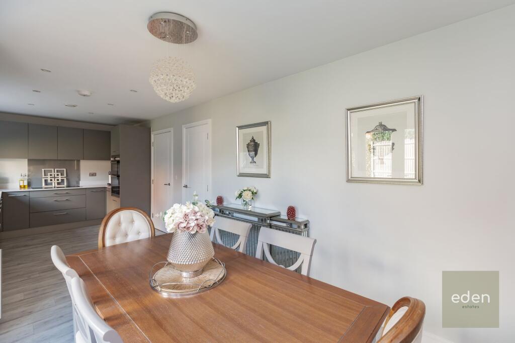 Kitchen / Diner