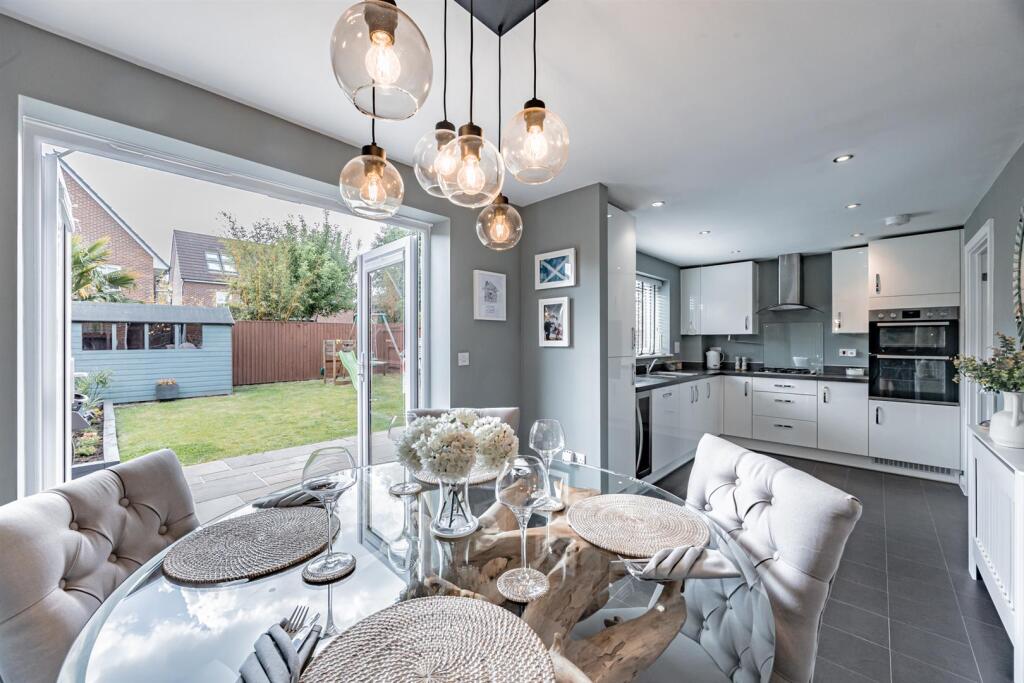 63 Wells Ave-12.jpg