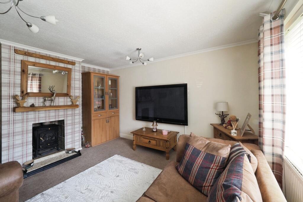 Cosy yet Spacious Lounge