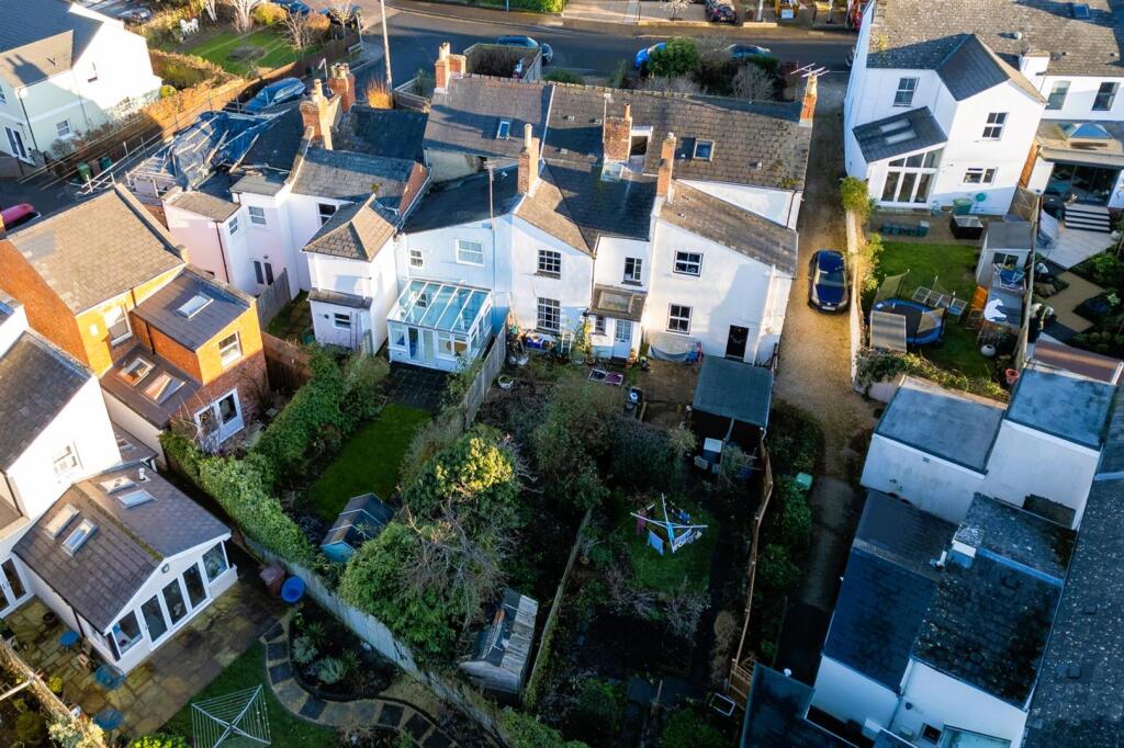 19 Moorend Road, Leckhampton, Cheltenham, Gloucest