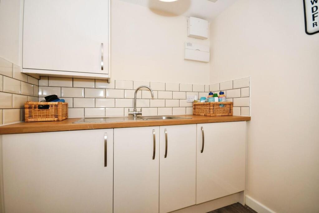 UTILITY ROOM.jpg