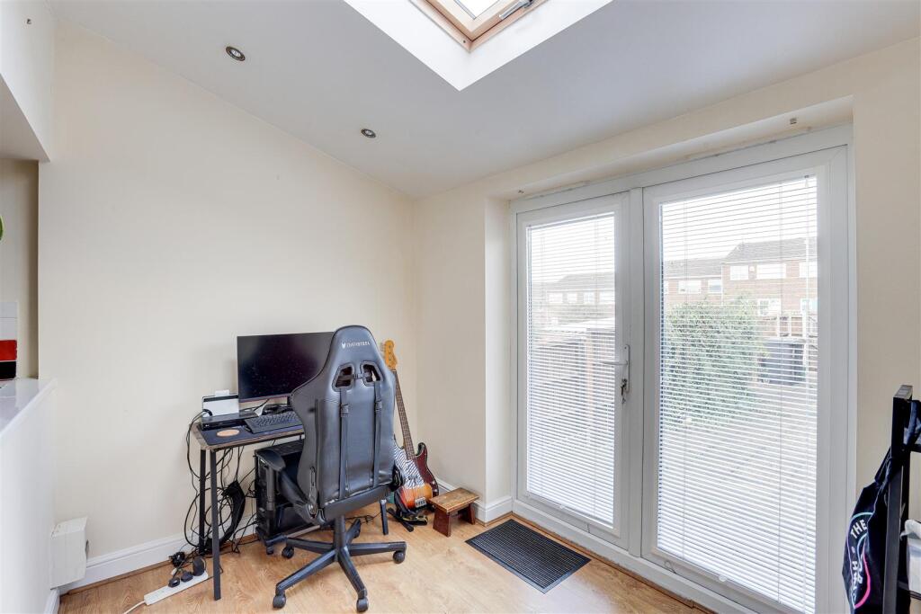 2508.jpg
