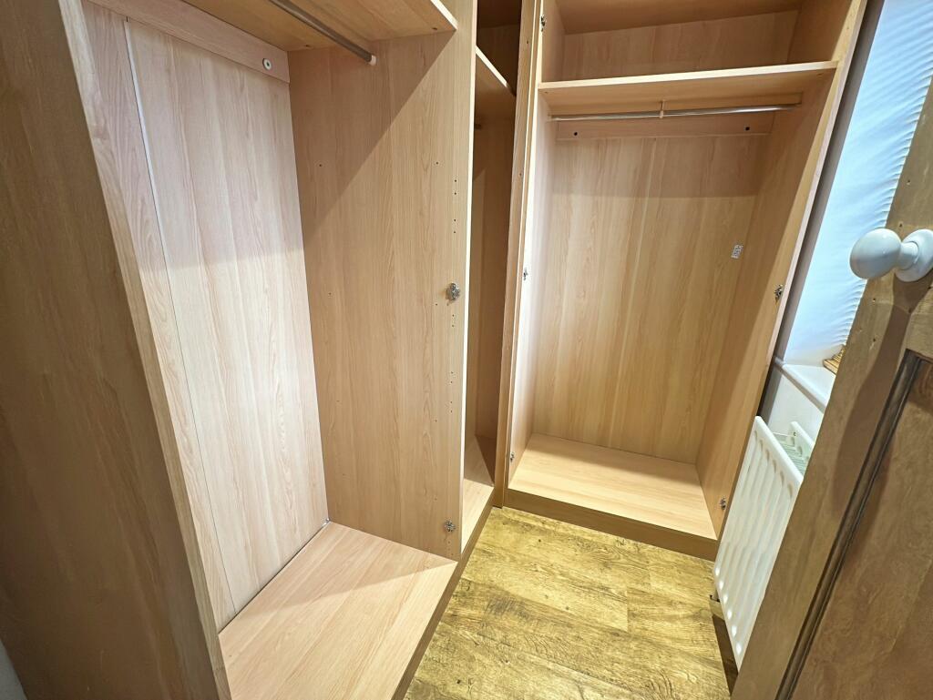 DRESSING ROOM