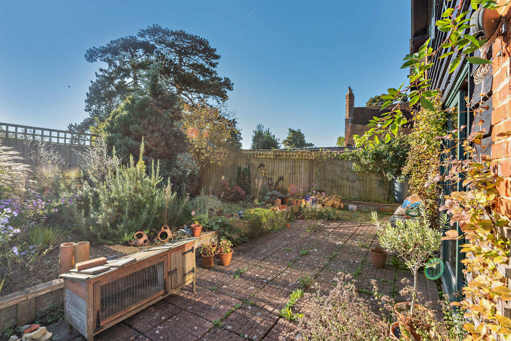 8622708-exterior0...