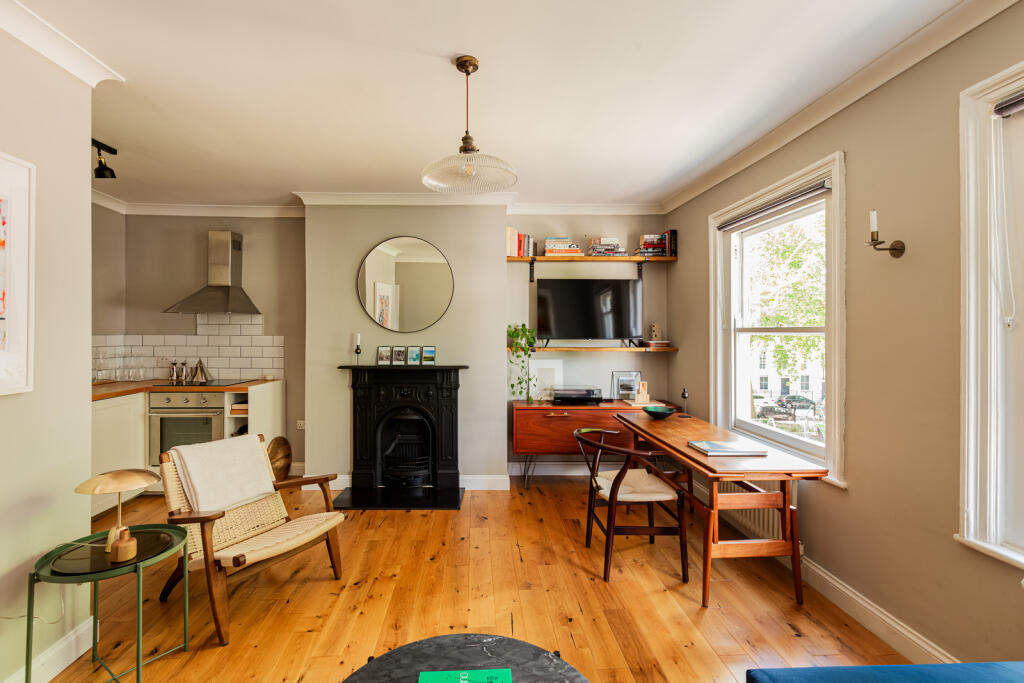 289051 - 25_5_TMH E1 2HS6983-Enhanced-NR.jpg