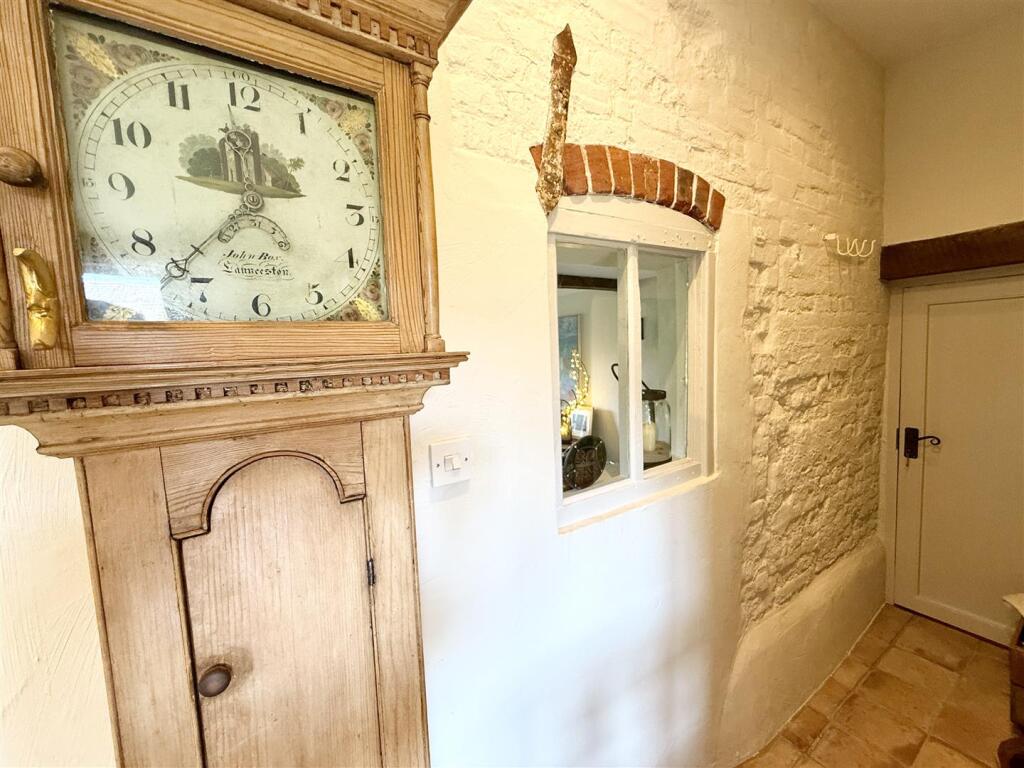 kitchen window to lounge