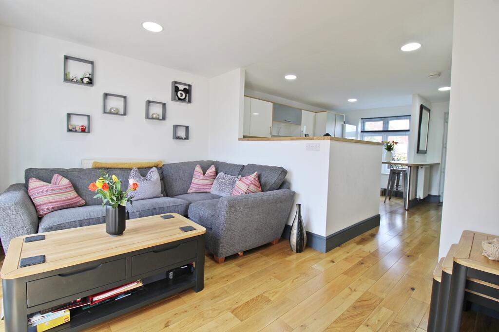 Open Plan Lounge/Kitchen