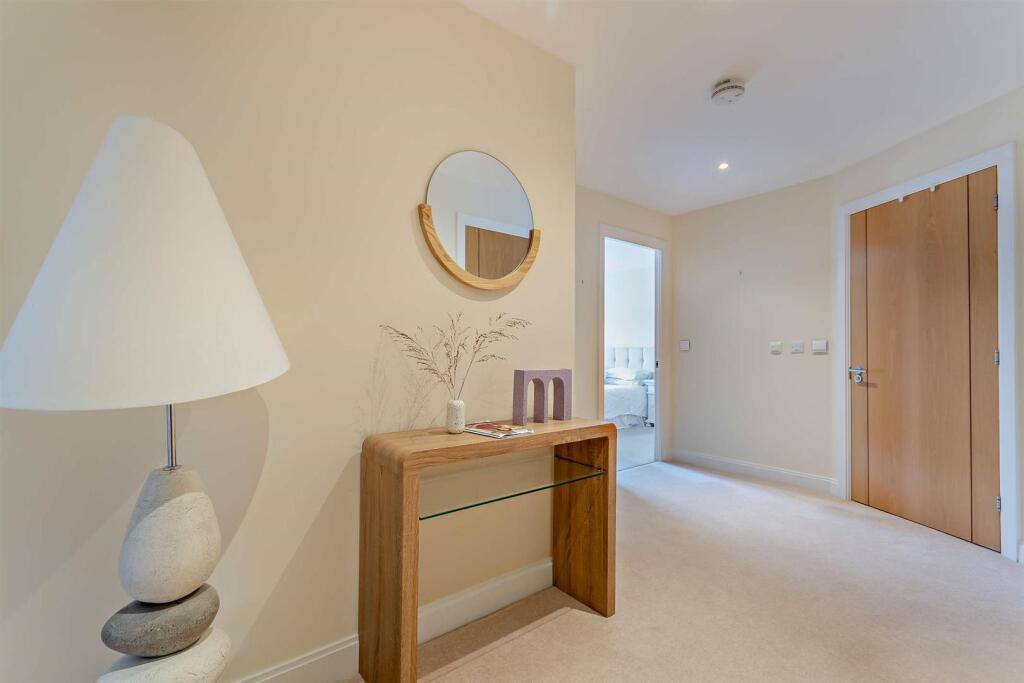 8654930-interior13-800.jpg
