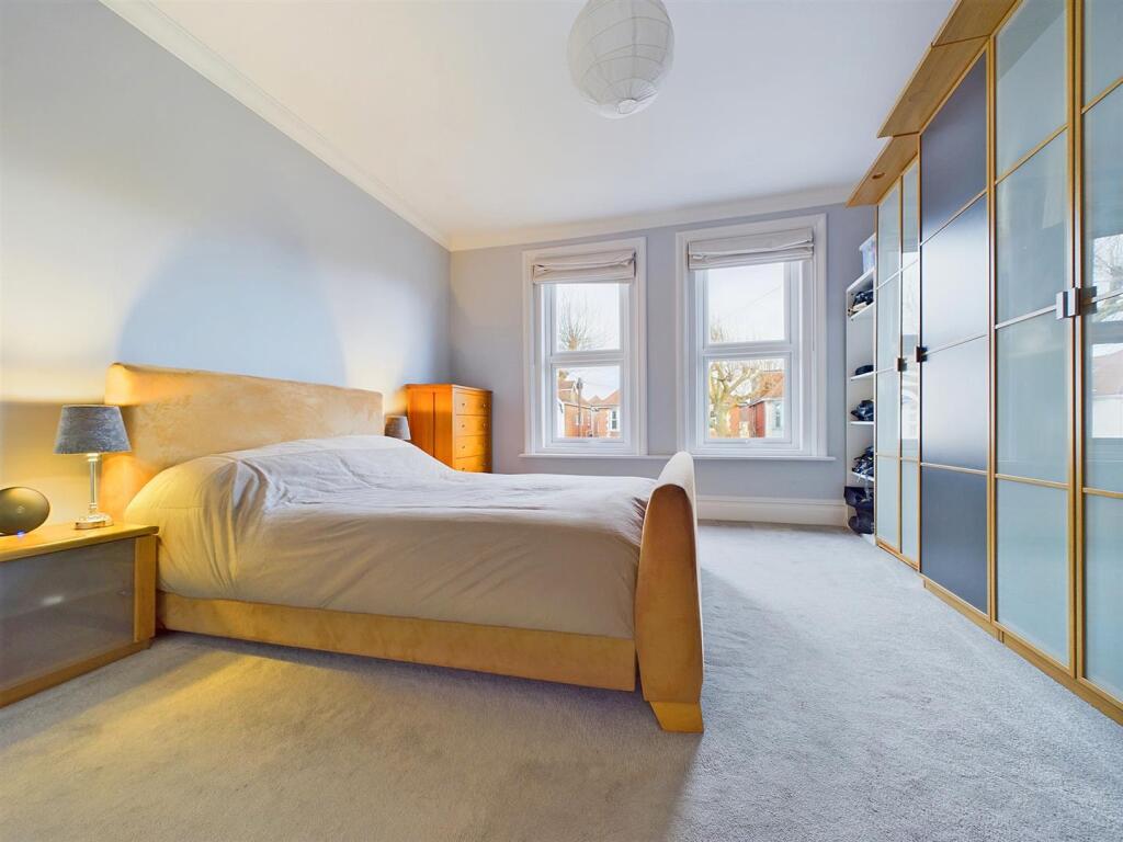 Guest Bedroom.jpg