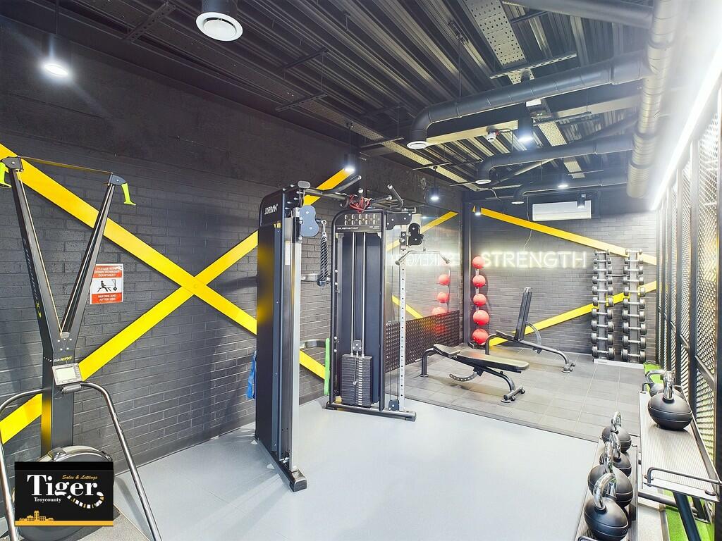 CAM03440G0-PR0215...