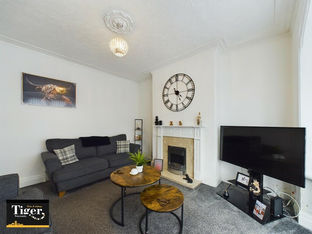 CAM02176G0-PR0337...