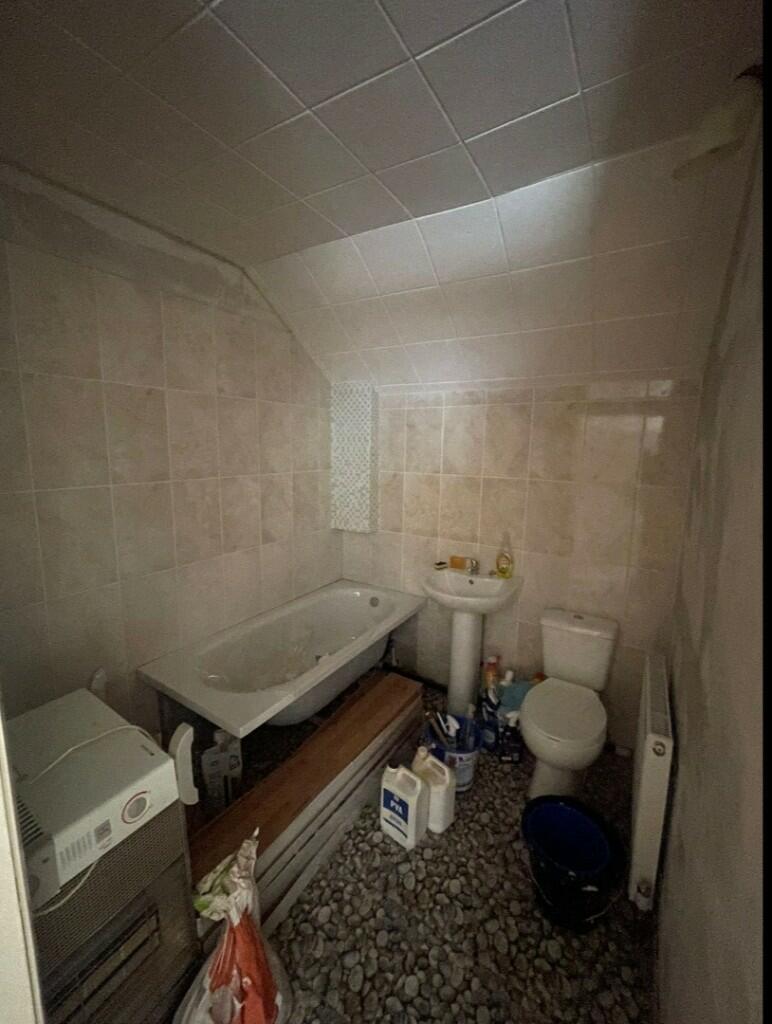 Loft En-suite