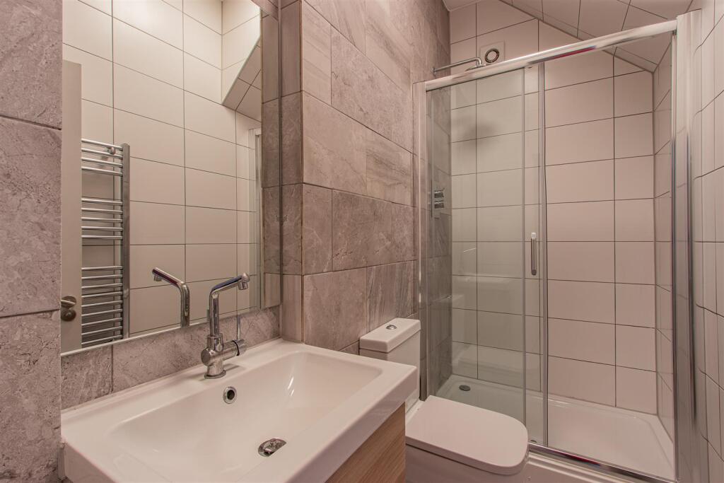 Howard Gardens 1-3, 1-4.jpg