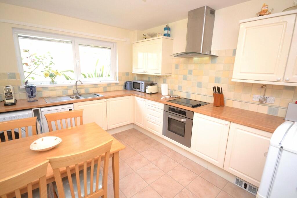 Kitchen / Breakfast