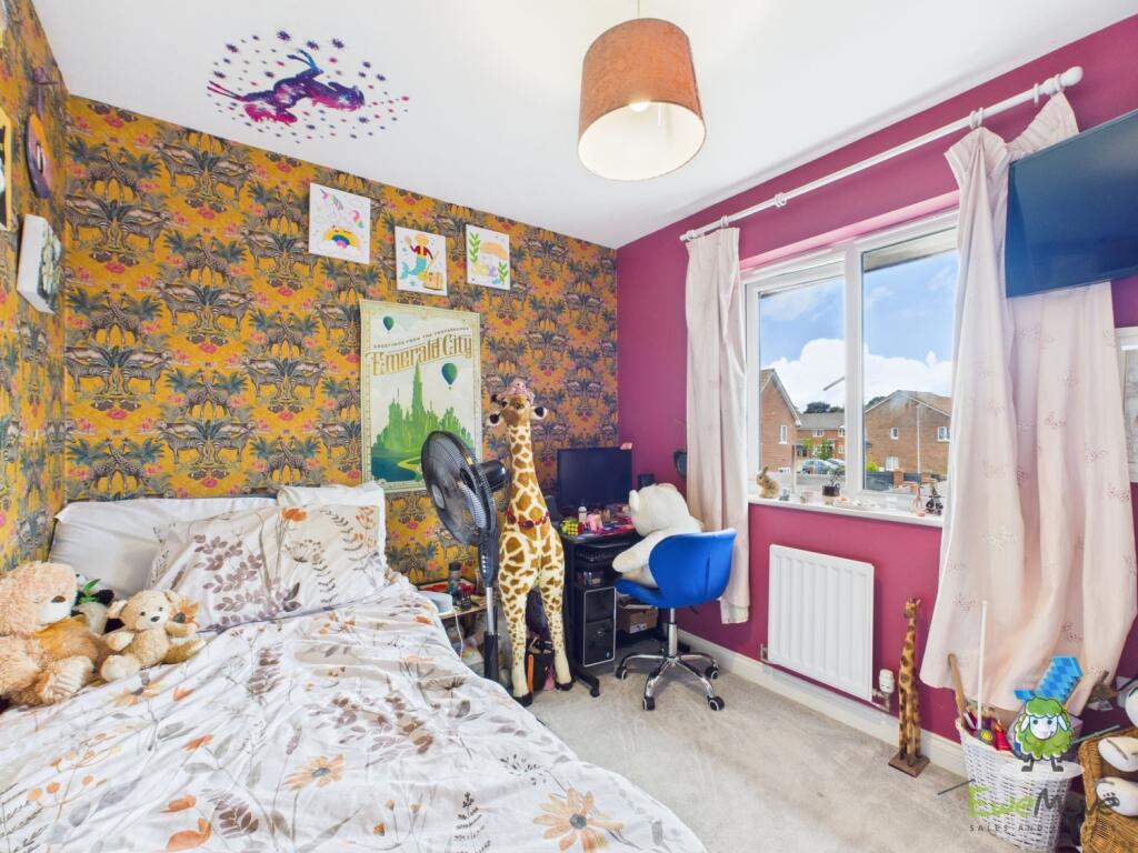 CAM02463G0-PR0080-STILL043