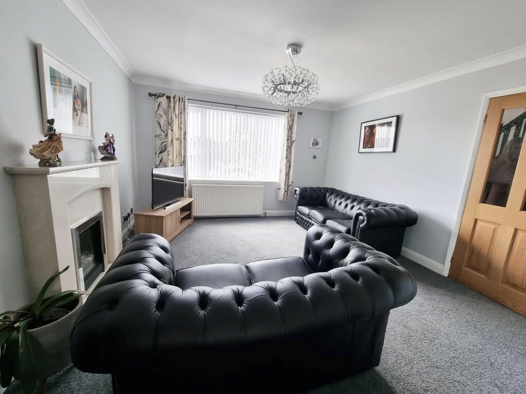 Lounge 1