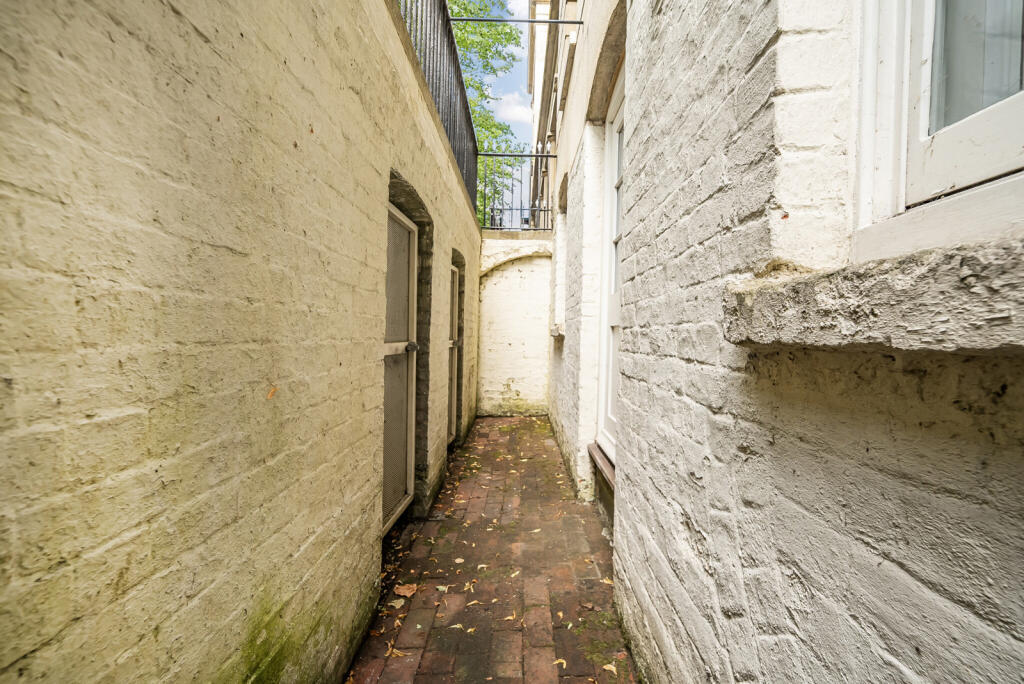 1324607-19-6877d3...