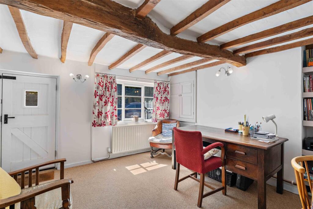 The White House-02.jpg