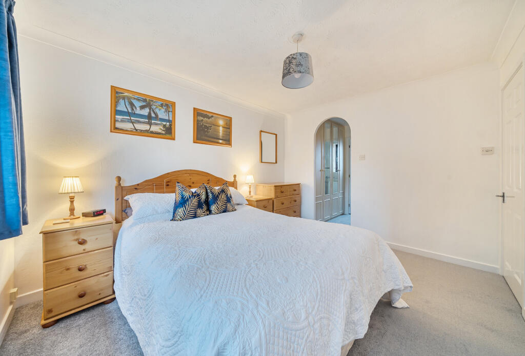 1364362-17-68ee82...