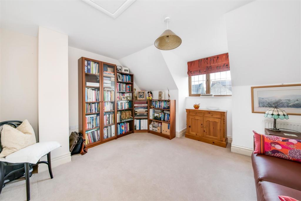 BEDROOM FIVE