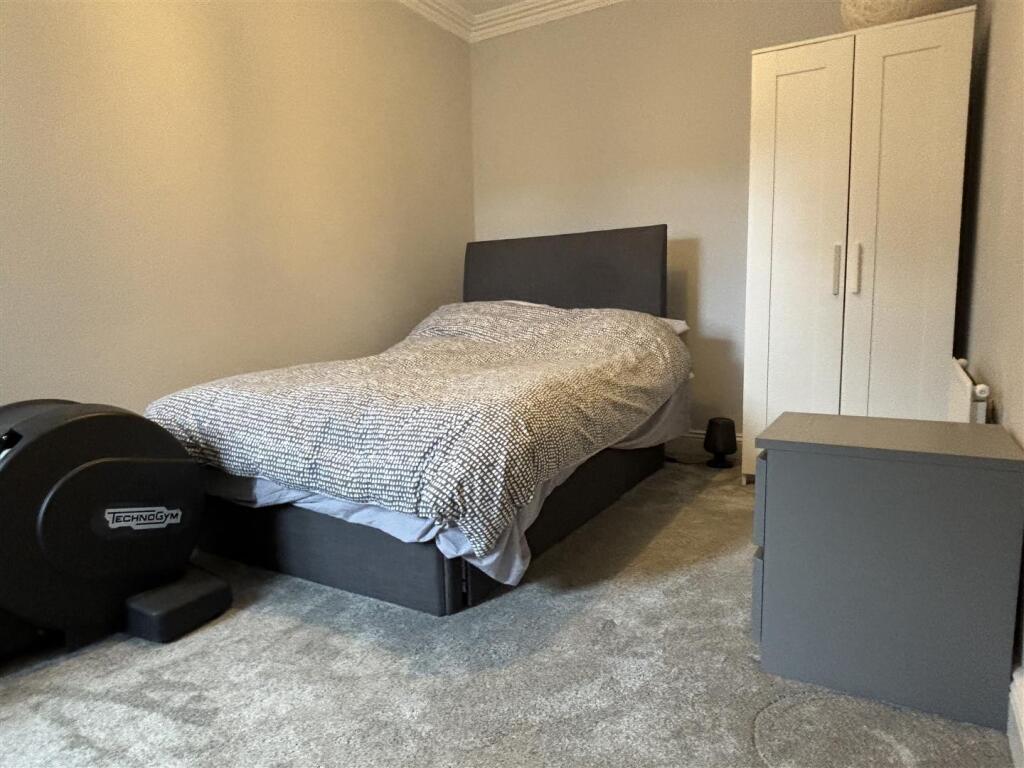 Roffey Park Room 2.jpg