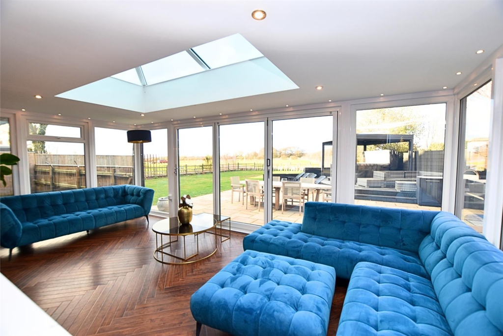 SITTING AREA