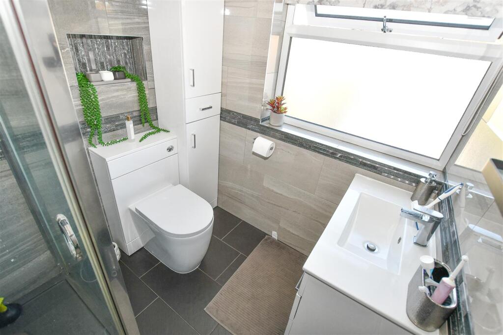 Shower Room &amp; WC.jpg