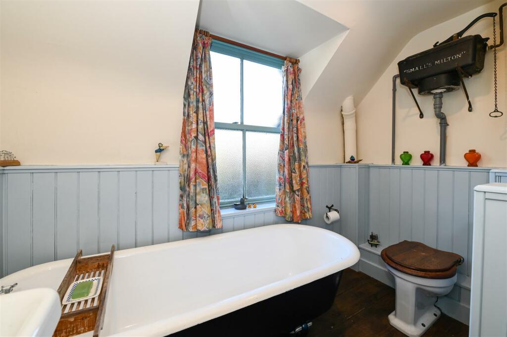 2 Home Farm Cottages internal-4.JPG