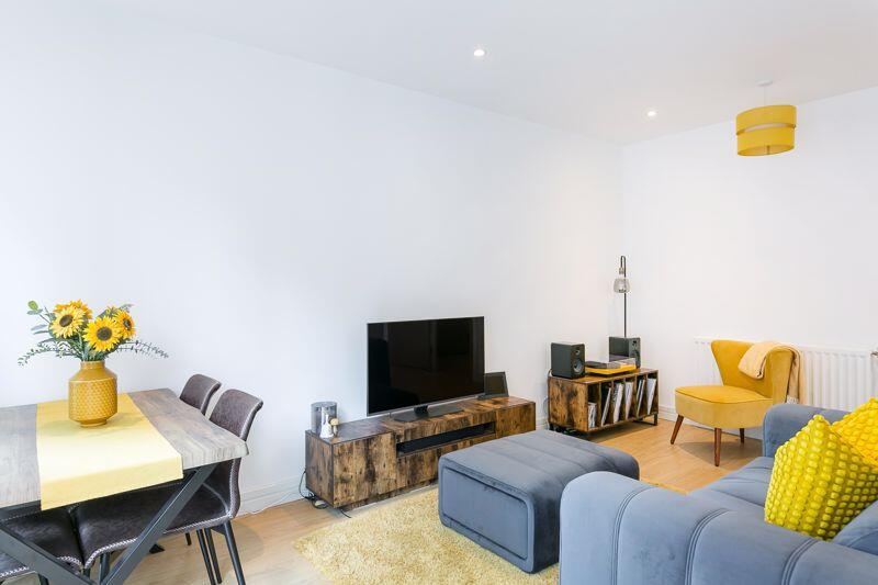 Dining/Reception Area