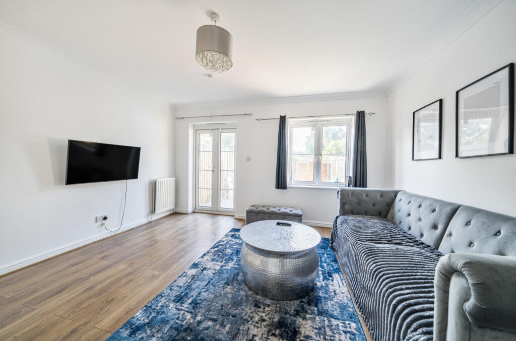 1320641-6-686e3f5...