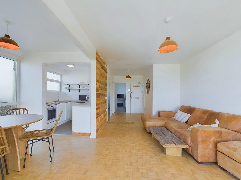 CAM03519G0-PR0120...