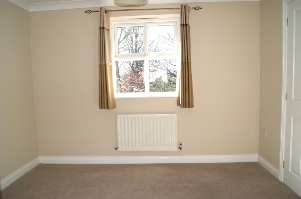 DRESSING ROOM