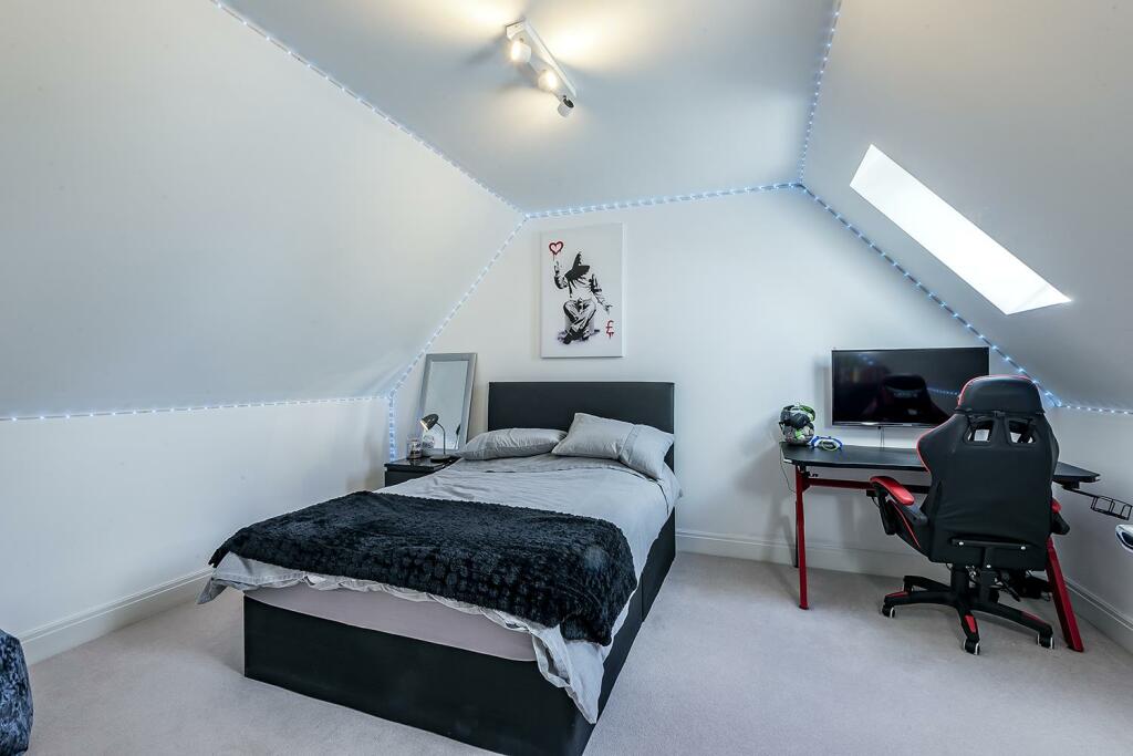 Bedroom 5