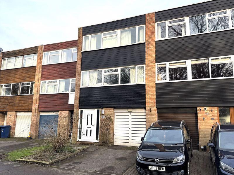 Taylors Crescent, Cranleigh