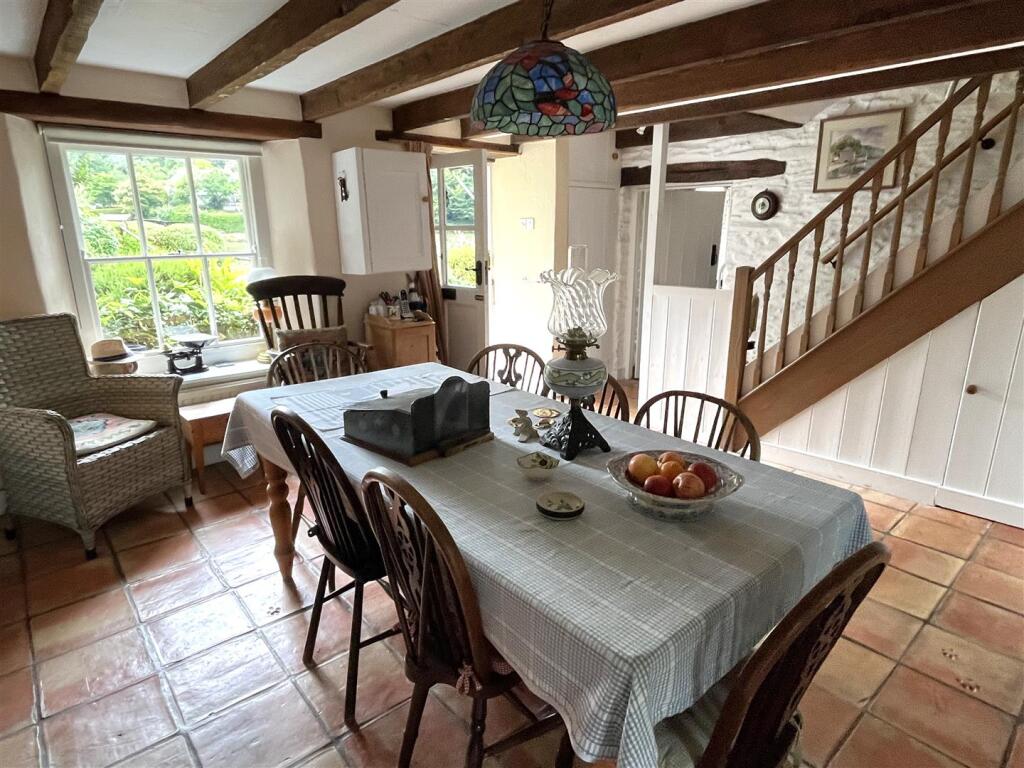 kitchen 3.JPG