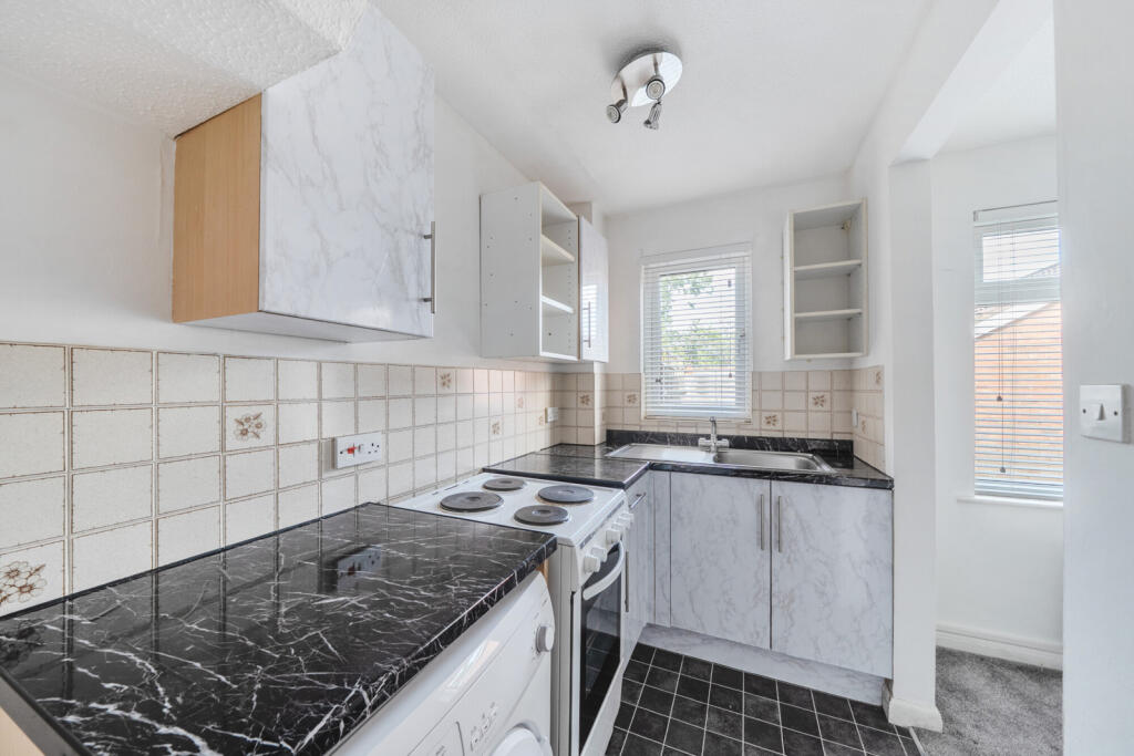 1317904-15-685ec5...