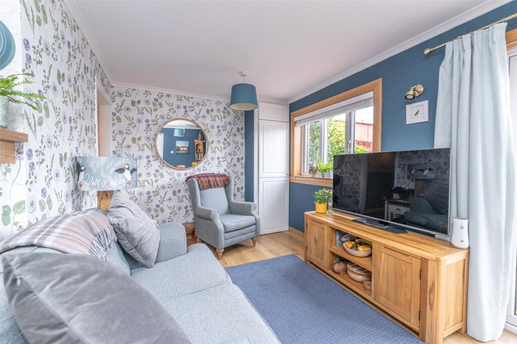 Family Room Alt