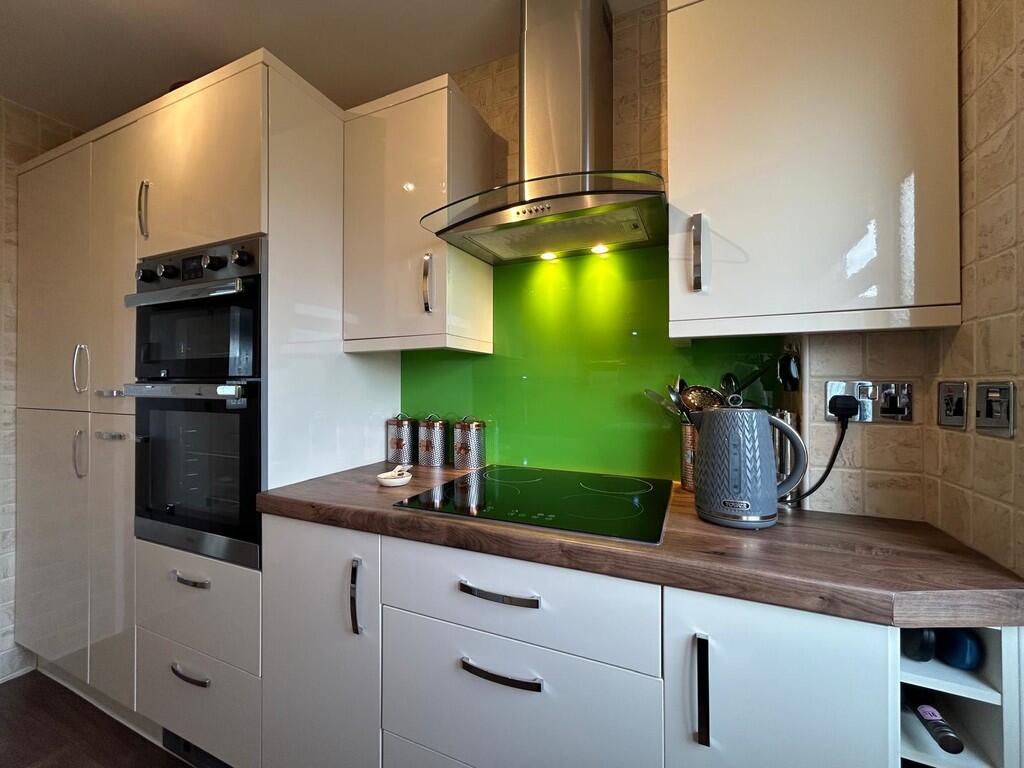 IMG-20250206-WA00...