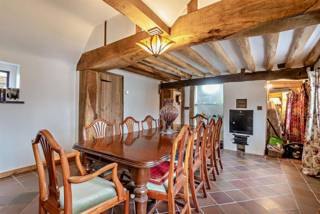 8634719-interior20-800.jpg