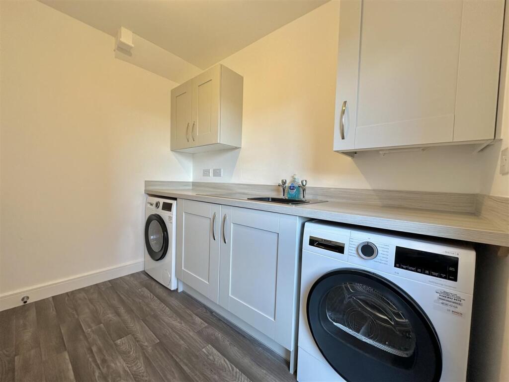 Pathfinder Way, Castle Donington