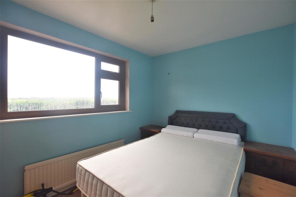 bed 3.JPG