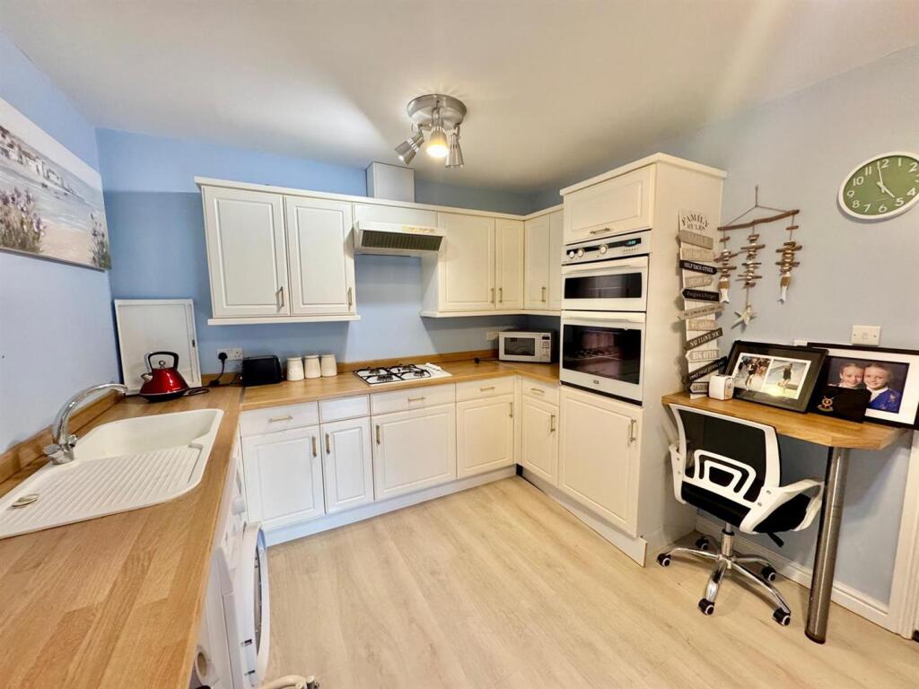 PHOTO-2025-10-11-09-46-08 (10).jpg