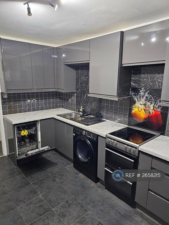 Kitchen (Ground Floor)