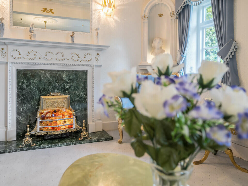 1369972-2-68fb68e...