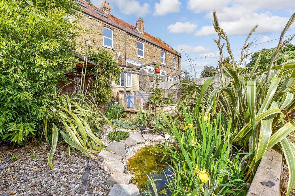 External Lifestyle Photograph