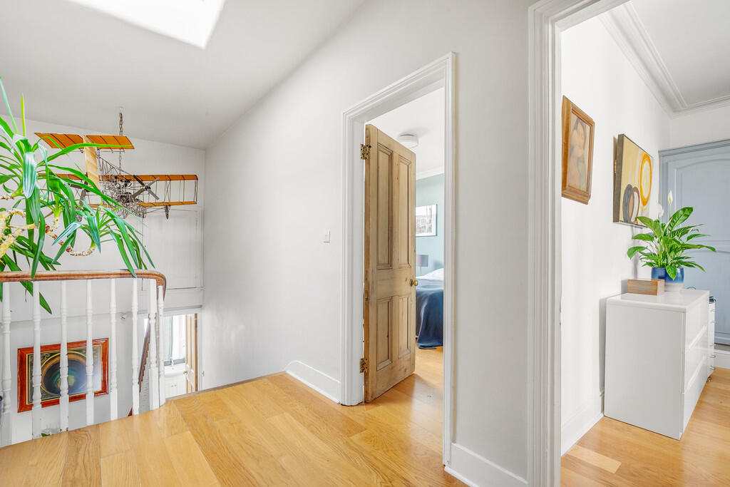 RedcliffeSquare64...